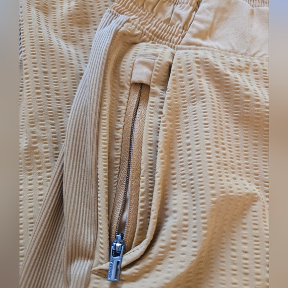 Athleta Textured Brooklyn Joggers, 4 - Picture 7 of 8